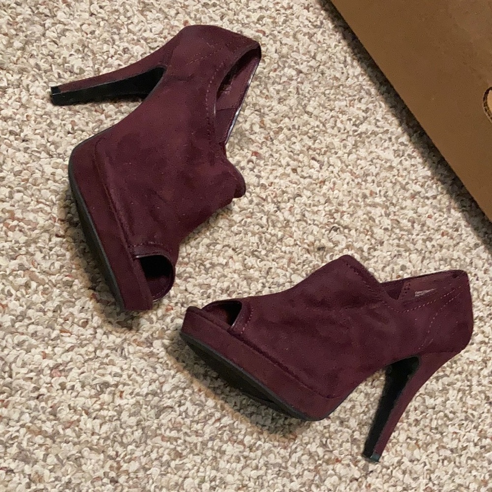 Cute peep toe heels